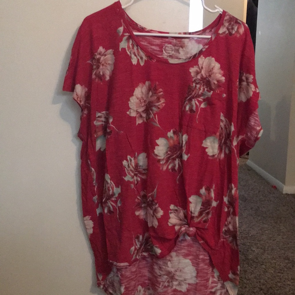 Maurices 24/7 floral top